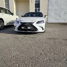 Lexus ES 350 2022