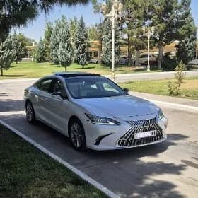 Lexus ES 350 2023
