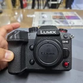 Lumix Gh6 body