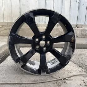 Ford Explorer ST 2022 diska