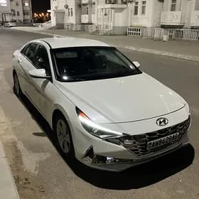 Hyundai Elantra 2021