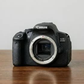 Canon EOS Rebel T4i (650D)
