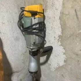 Hilti hummer
