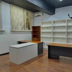 ОФИС. РУССКИЙ БАЗАР - 40М2
