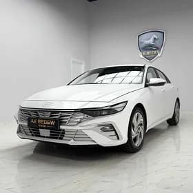 Hyundai Elantra 2025
