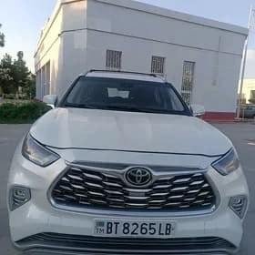 Toyota Highlander 2023