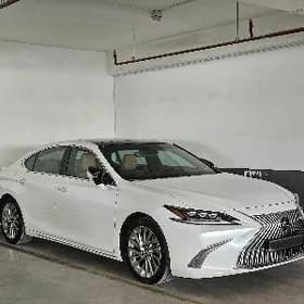 Lexus ES 350 2021