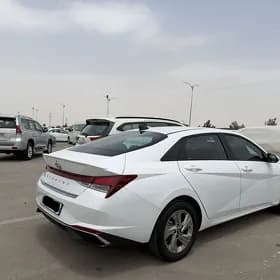 Hyundai Elantra 2021