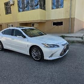 Lexus ES 250 2023