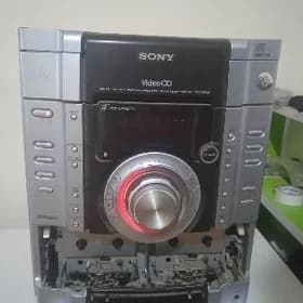 SONY KELLE