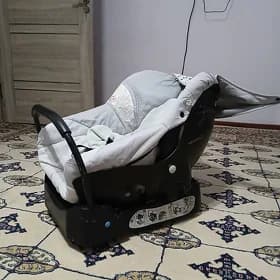 maşynda çaga salynýan