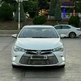 Toyota Camry 2017