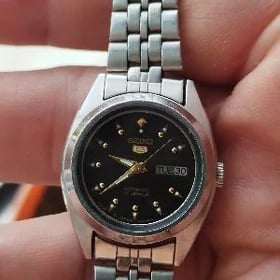 SEIKO ЖЕНСКИЕ.