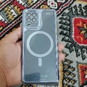 Samsung M32 128GB.
