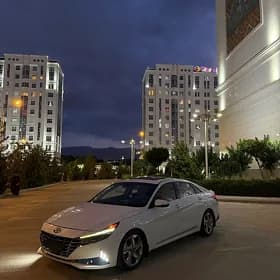 Hyundai Elantra 2021
