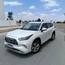 Toyota Highlander 2021