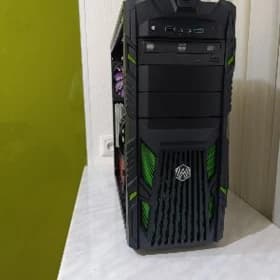 i5 9/ram 12gb/rx580