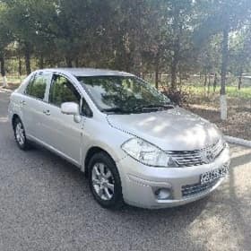 Nissan Versa 2010