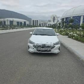 Hyundai Elantra 2020