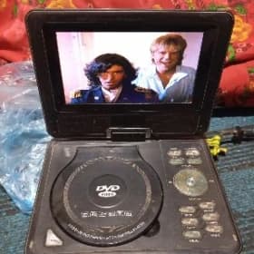 DVD плеер переносной