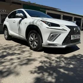 Lexus NX 300 2021