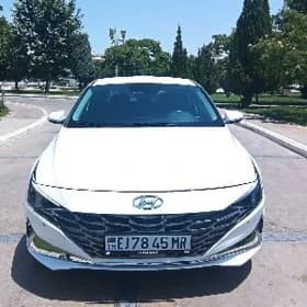 Hyundai Elantra 2021