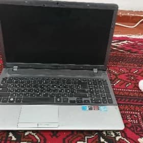 Nowutbuk samsung core-i7