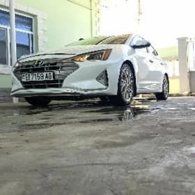 Hyundai Elantra 2019