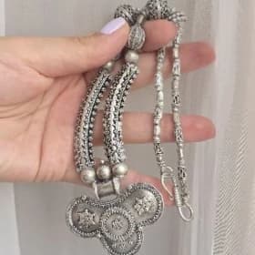 Kumus серебряное колье