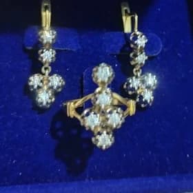 Ереван бриллиант 750пр гызыл