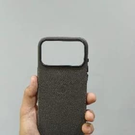iPhone 17 pro max cehol