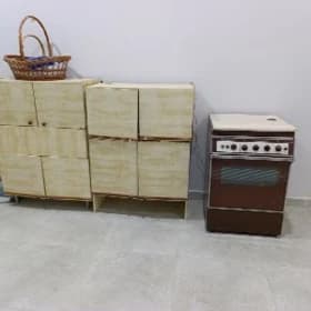 Gaz plita, polka, mebel