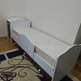 Продаю матрас, кровать бесплат