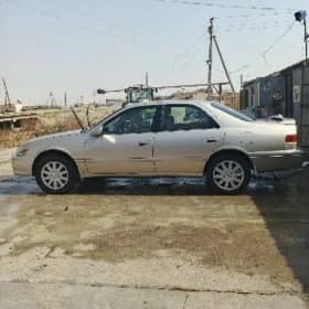 Toyota Camry 2000