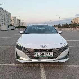 Hyundai Elantra 2020