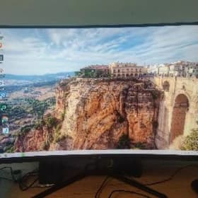 Curved Monitor 32