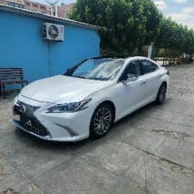 Lexus ES 350 2019