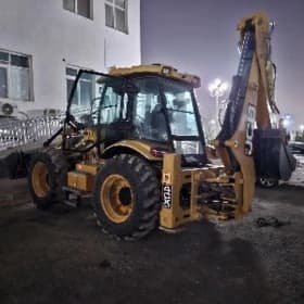 JCB 3CX ECO 2025
