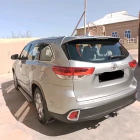 Toyota Highlander 2019
