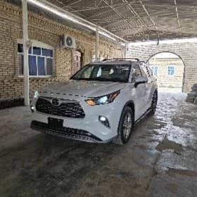 Toyota Highlander 2024