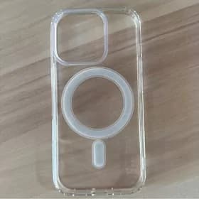 iPhone 16 pro cehol