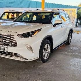 Toyota Highlander 2022