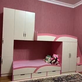 Spalni mebel