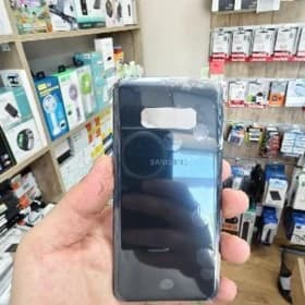 Samsung S10E Kryska