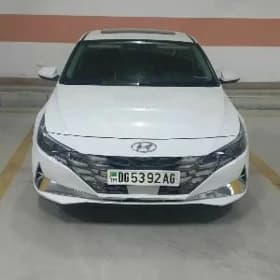 Hyundai Elantra 2022