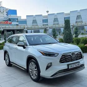 Toyota Highlander 2022