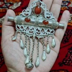 kumus broshka