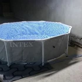 Intex basseyn