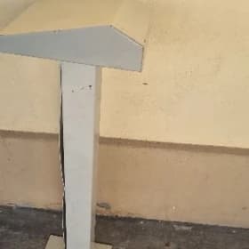 подставка для фонаря