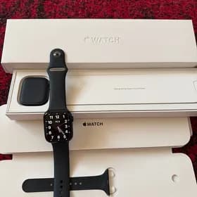 Apple Watch 8 series 45 mm